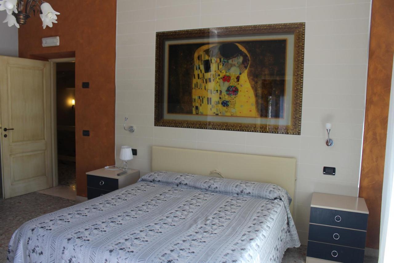 La Villa Guest House Capitignano エクステリア 写真