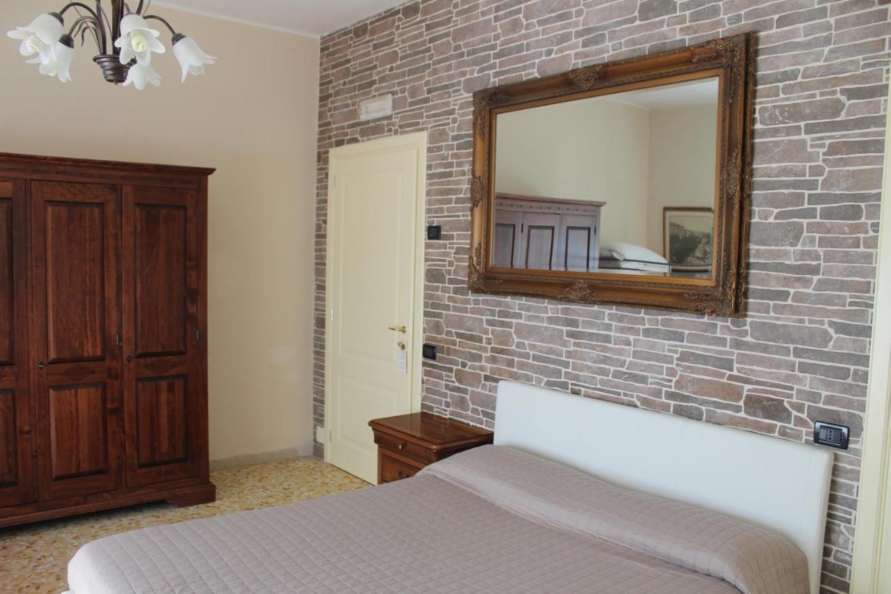 La Villa Guest House Capitignano エクステリア 写真