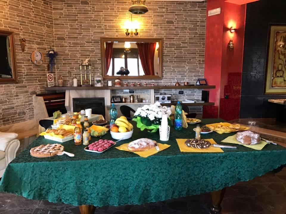 La Villa Guest House Capitignano エクステリア 写真